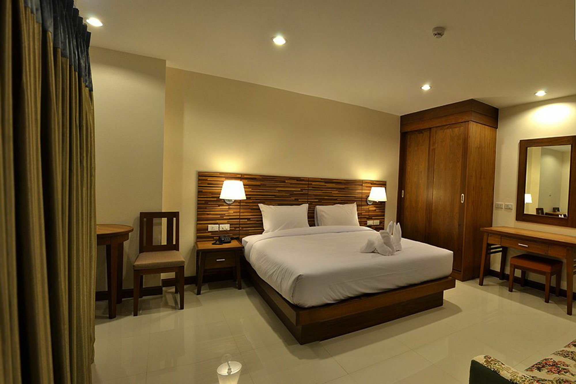 D Xpress Pattaya Hotel Exterior photo